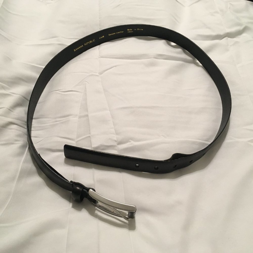 Banana Republic women's black belt, silver buckle